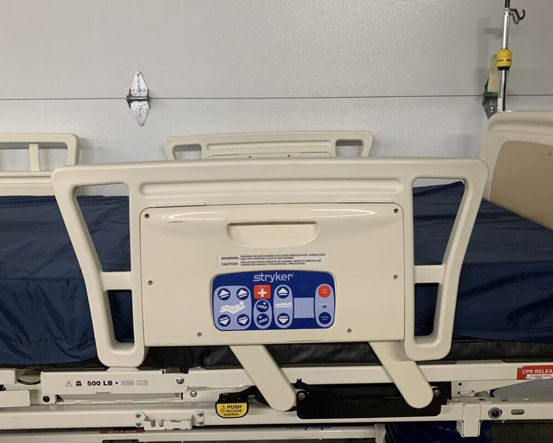 Stryker Epic Bed 2030 Critical Care Hospital Bed Comfort Gel Semi Bad Hydraulic