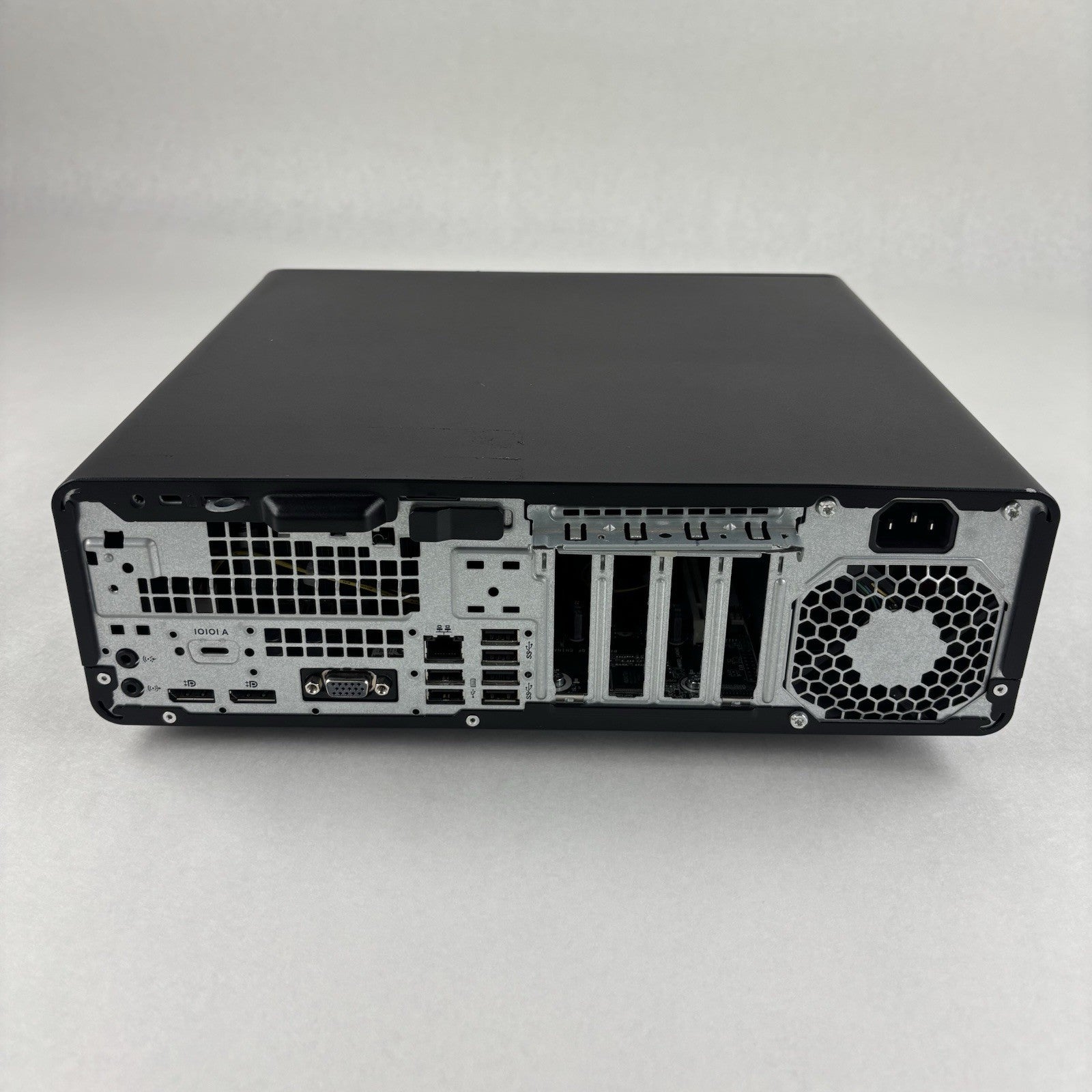 HP EliteDesk 800 G3 SFF Desktop i7-7700 3.6 GHz 12 GB Ram No OS No HDD