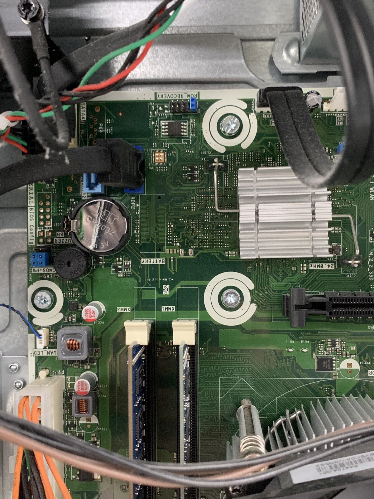 HP ENVY 750-114 MT Desktop i5-6400 2.70 GHz 12 GB Ram No OS No HDD