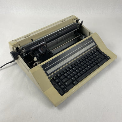 Nakajima AE-710 Electronic Typewriter Power Tested No AC Adapter Missing Lid