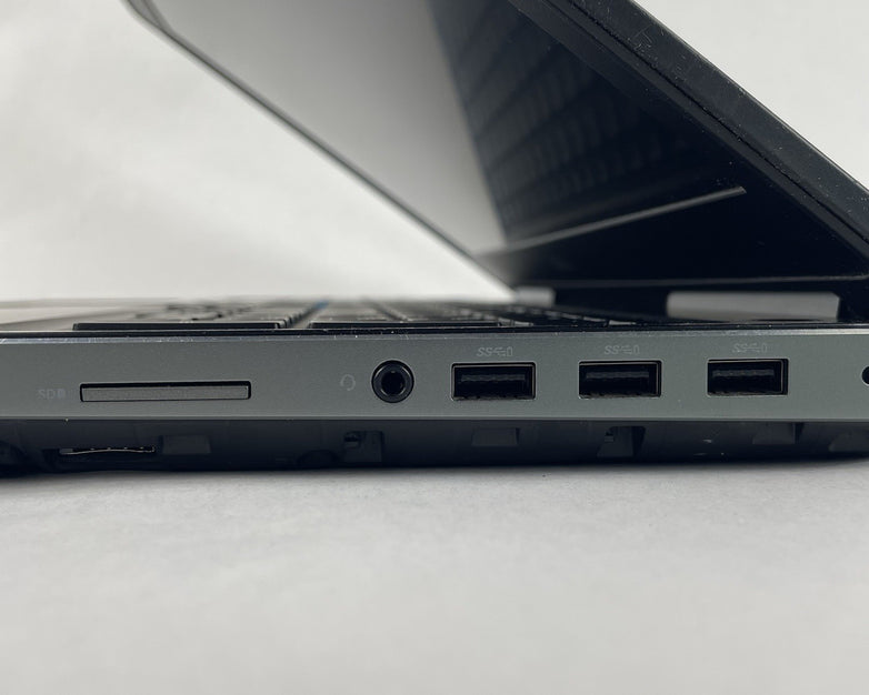 Dell Precision 7510 15.6" i7-6820HQ 2.70 GHz 8 GB RAM No SSD/OS/AC/Batt - READ