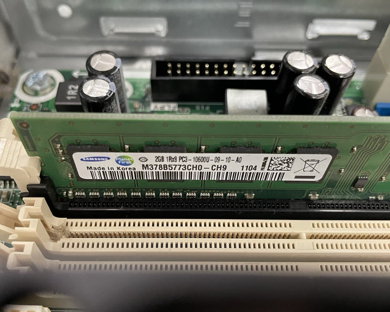 HP Pro 3005 MT AMD Athlon 2 X2 250 3.00 GHz 2 GB RAM No HDD/OS