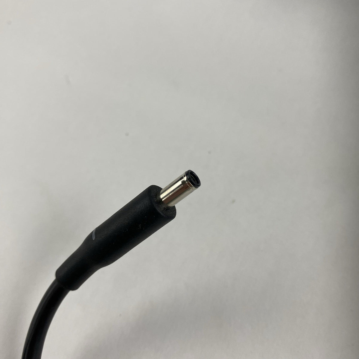 Dell LA130PM190 130W Small Barrel AC Adapter lot of 43