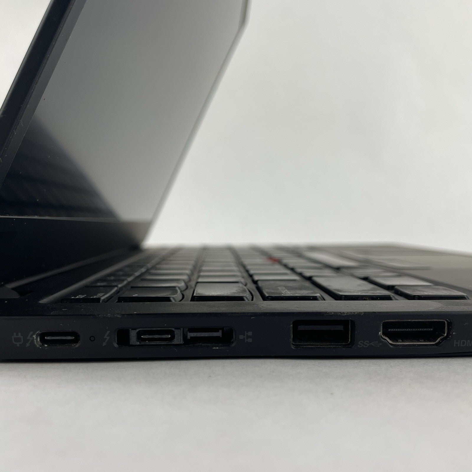 Lenovo ThinkPad X1 Carbon 7Gen i7-8565U 1.80 GHz 16 GB RAM No SSD/OS/AC/Batt8