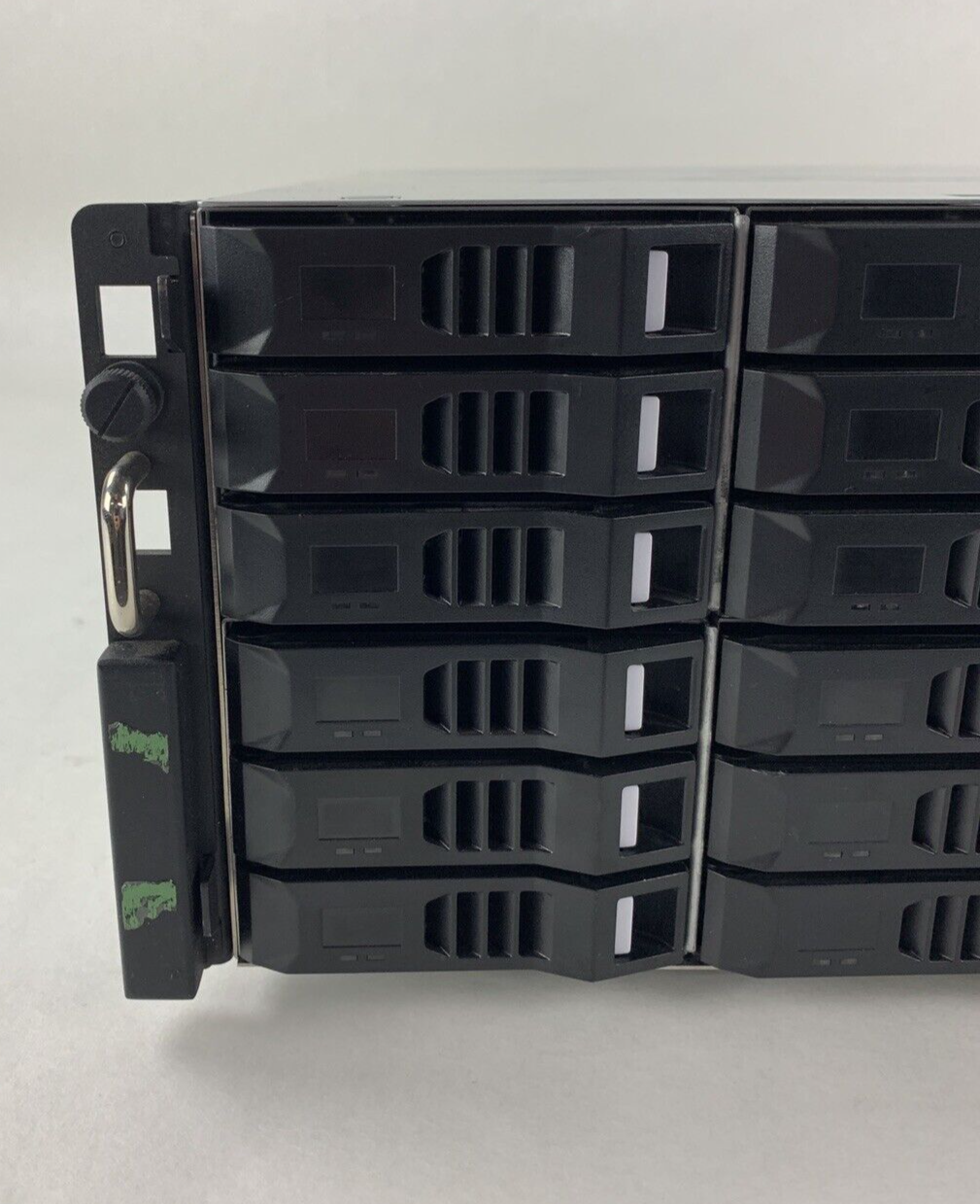 Tintri SYS-T885 24x HDD Dual Controller Blade 2x E5-2680V2 2.8 128 GB No HDD/OS