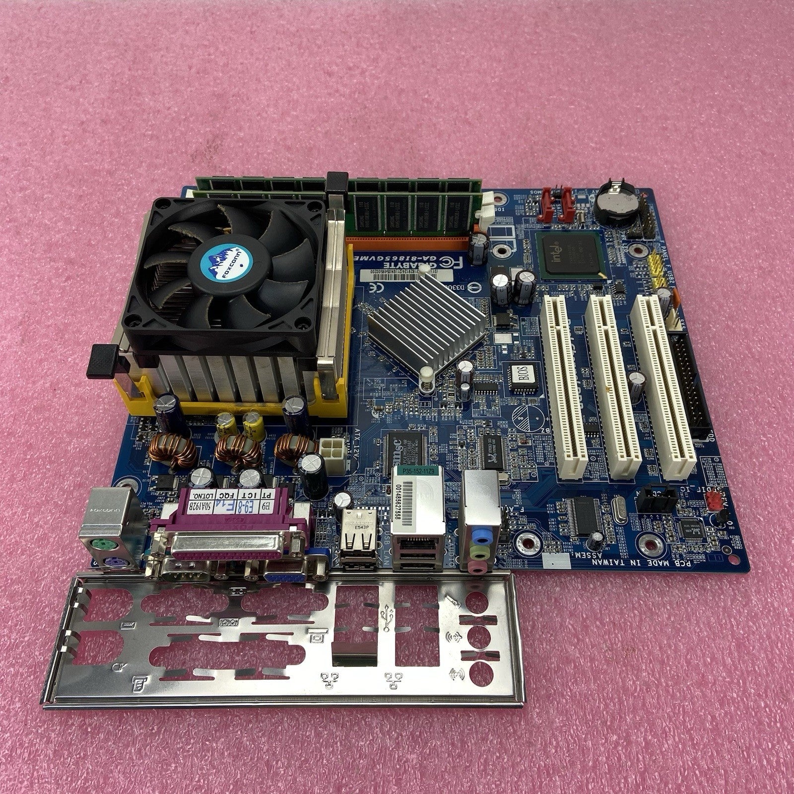 Gigabyte GA-8I865GVME Motherboard Intel Pentium 4 2.66GHz 1.48GB RAM w/IO Shield4