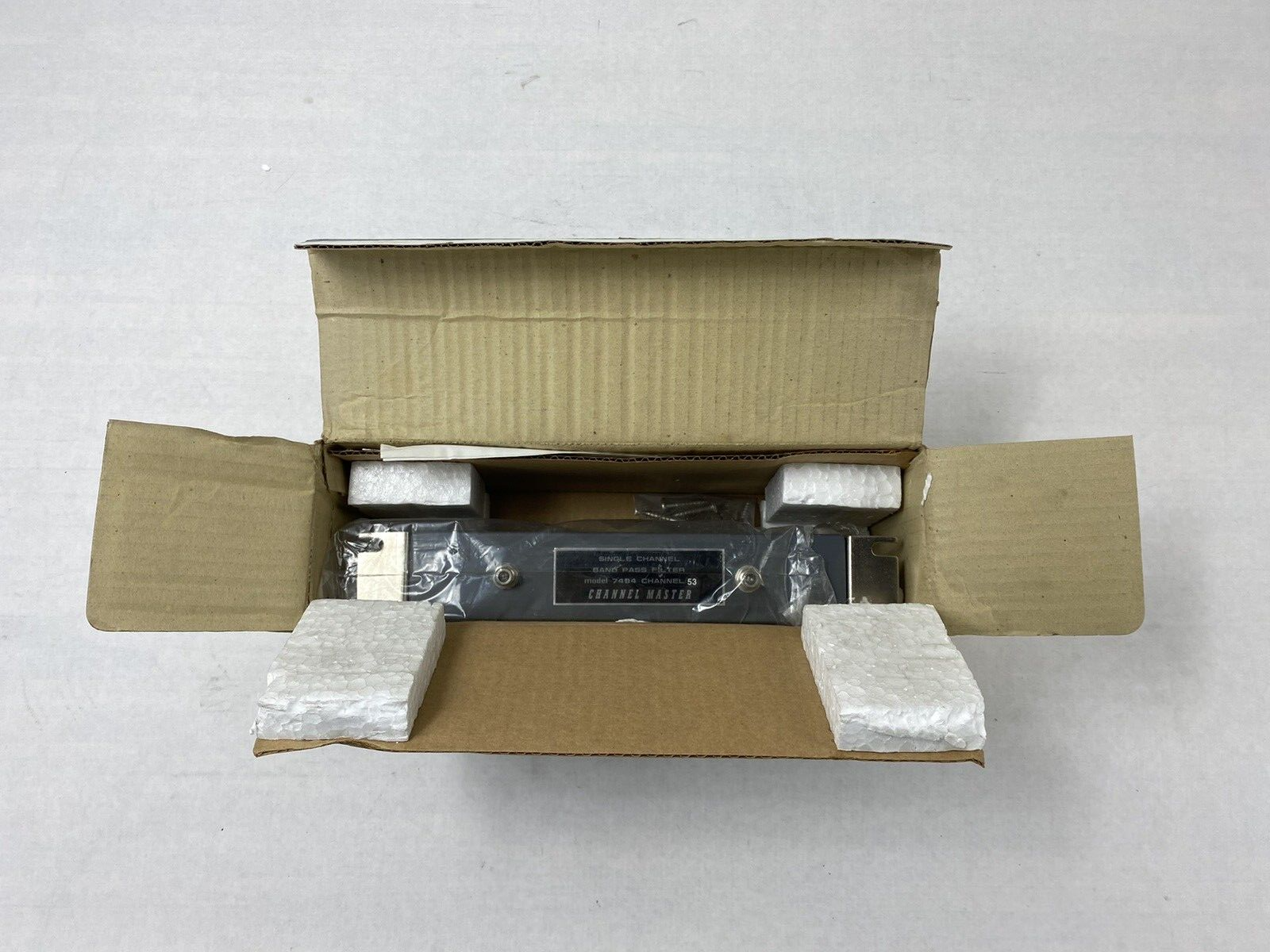 Channel Master MATV Systems Model 7494 Band Pass Filter UHF Band Channel 53