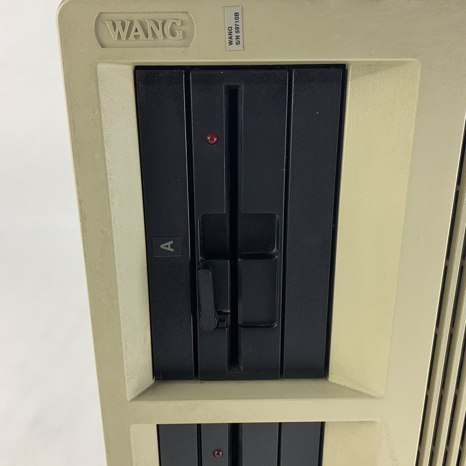 Wang PC-XC2-2 Computer Desktop Tower Powers On No OS No HDD