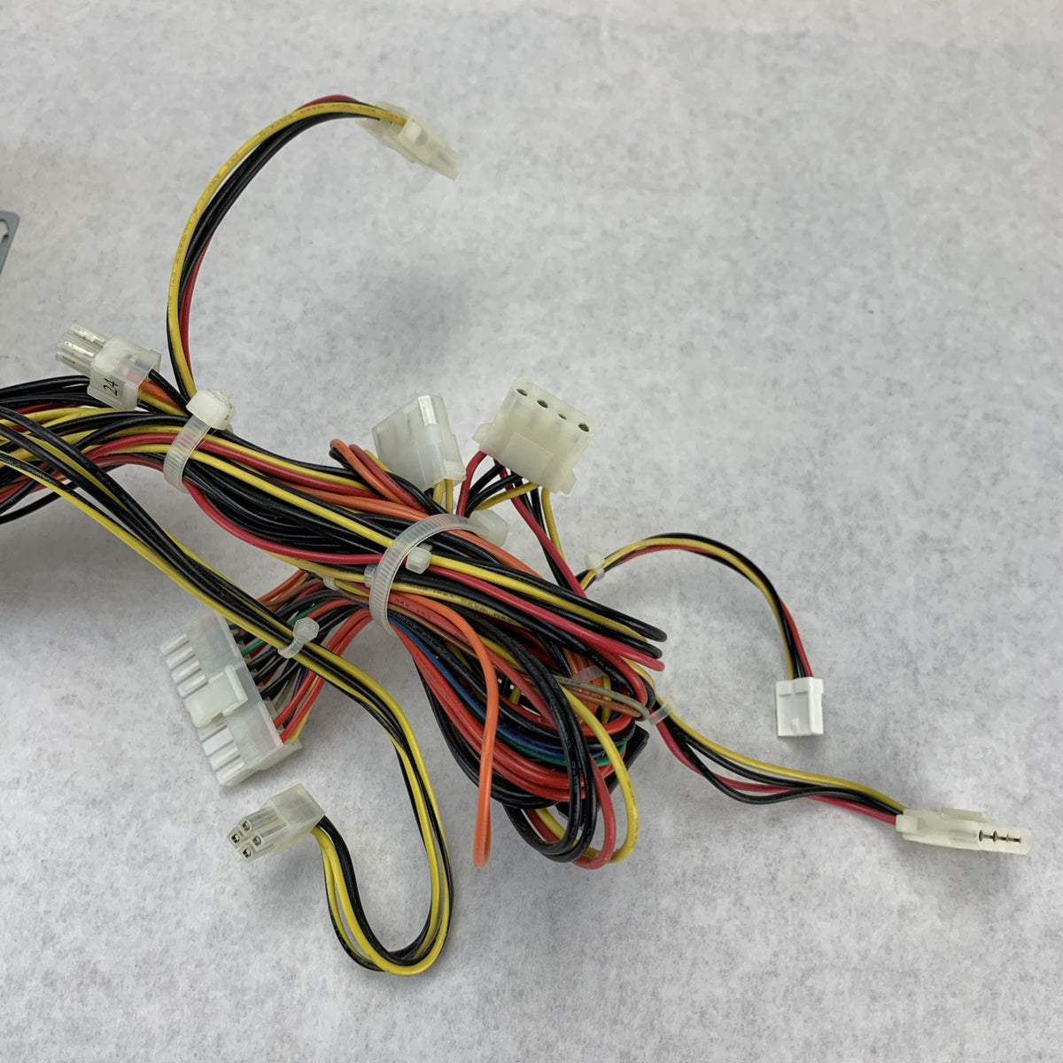 Sparkle Power SPI ATX-300PN 300W Switching Power Supply 9PA3009701 - Tested7