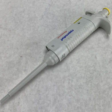 Eppendorf Research Adjustable Pipette 2-20uL