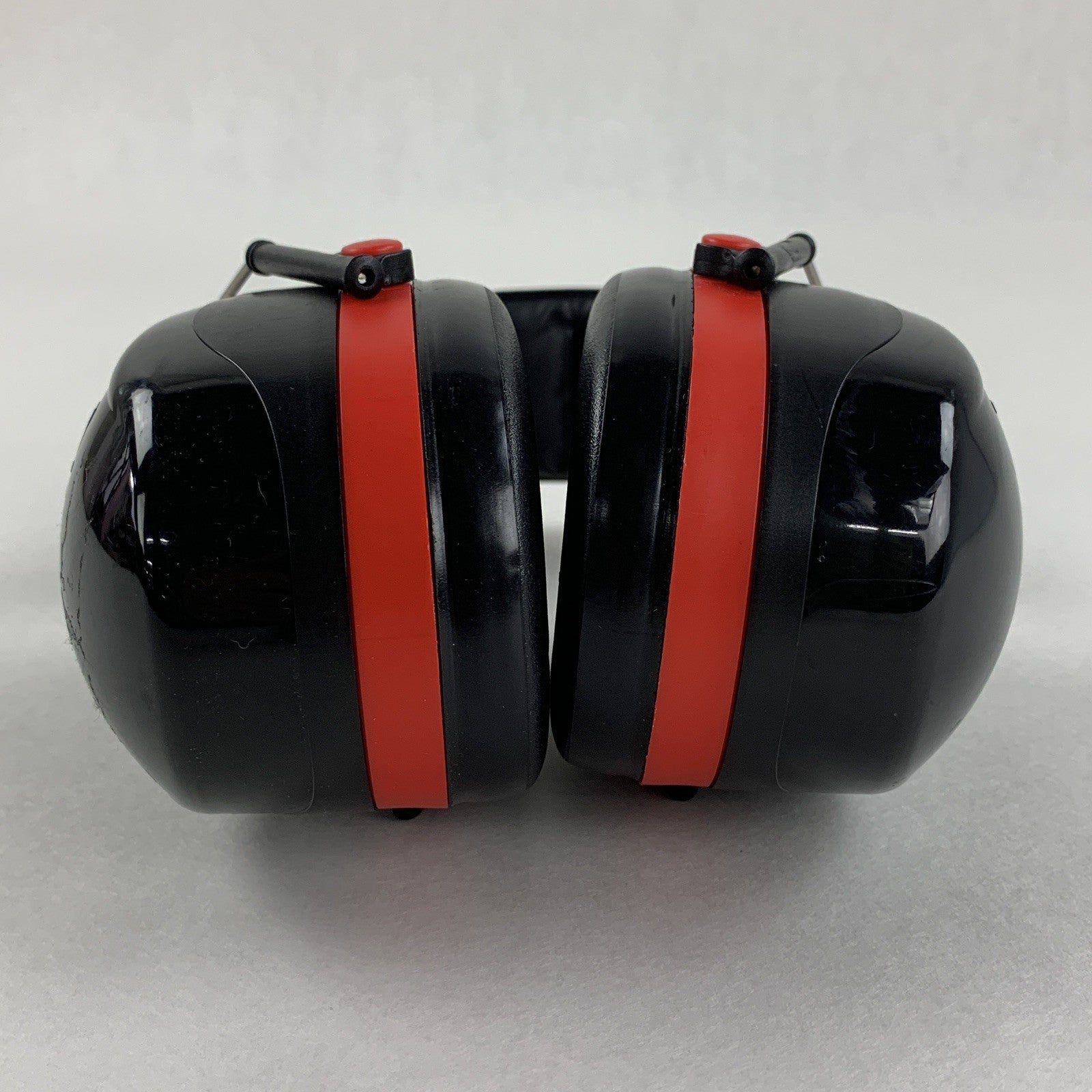 Peltor Optime 101 3M Ear Muffs Black/Red Hearing Conservation Lot of 4x