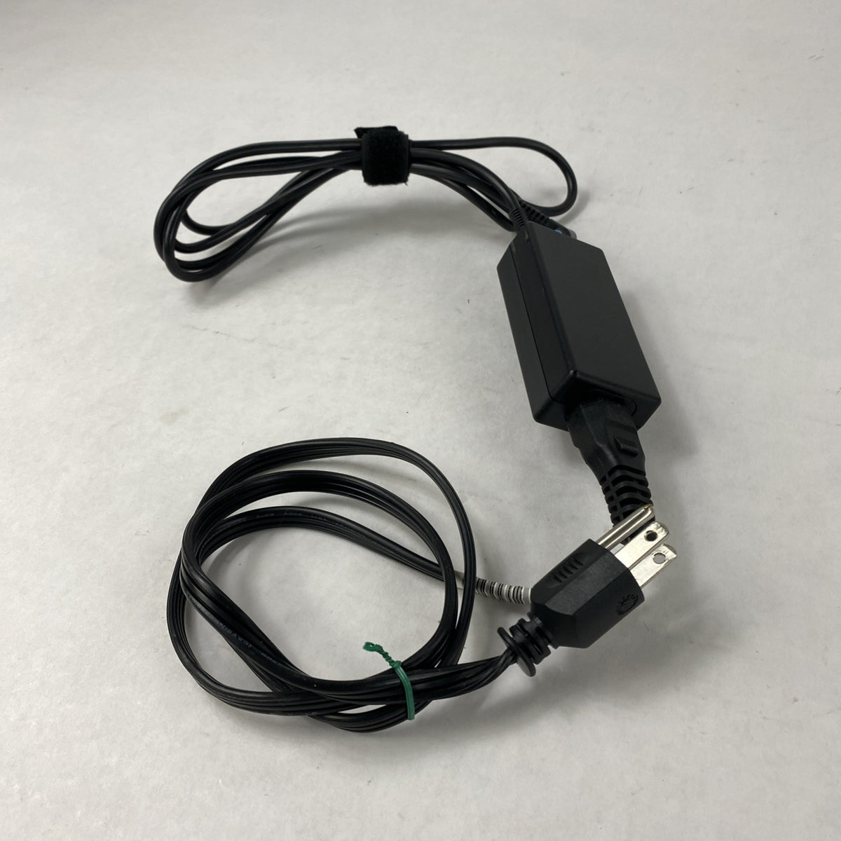 HP HSTNN-CA40 19.5V Blue Tip Small barrel AC Adapter - Lot of 51