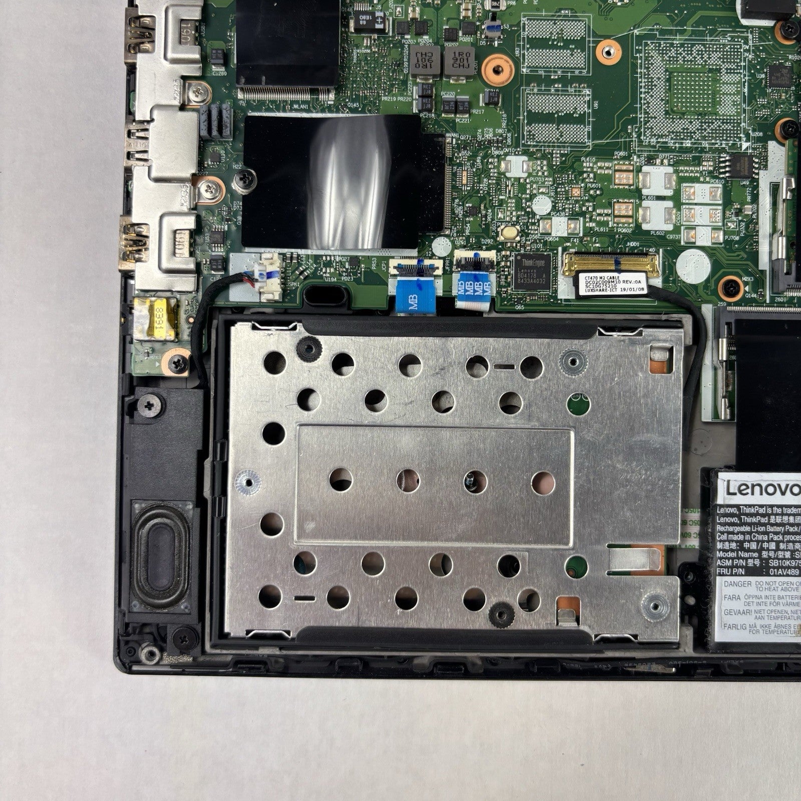 Lenovo ThinkPad T480 14" Laptop i5-8350 1.7 GHz 8 GB Ram No OS No HDD No AC