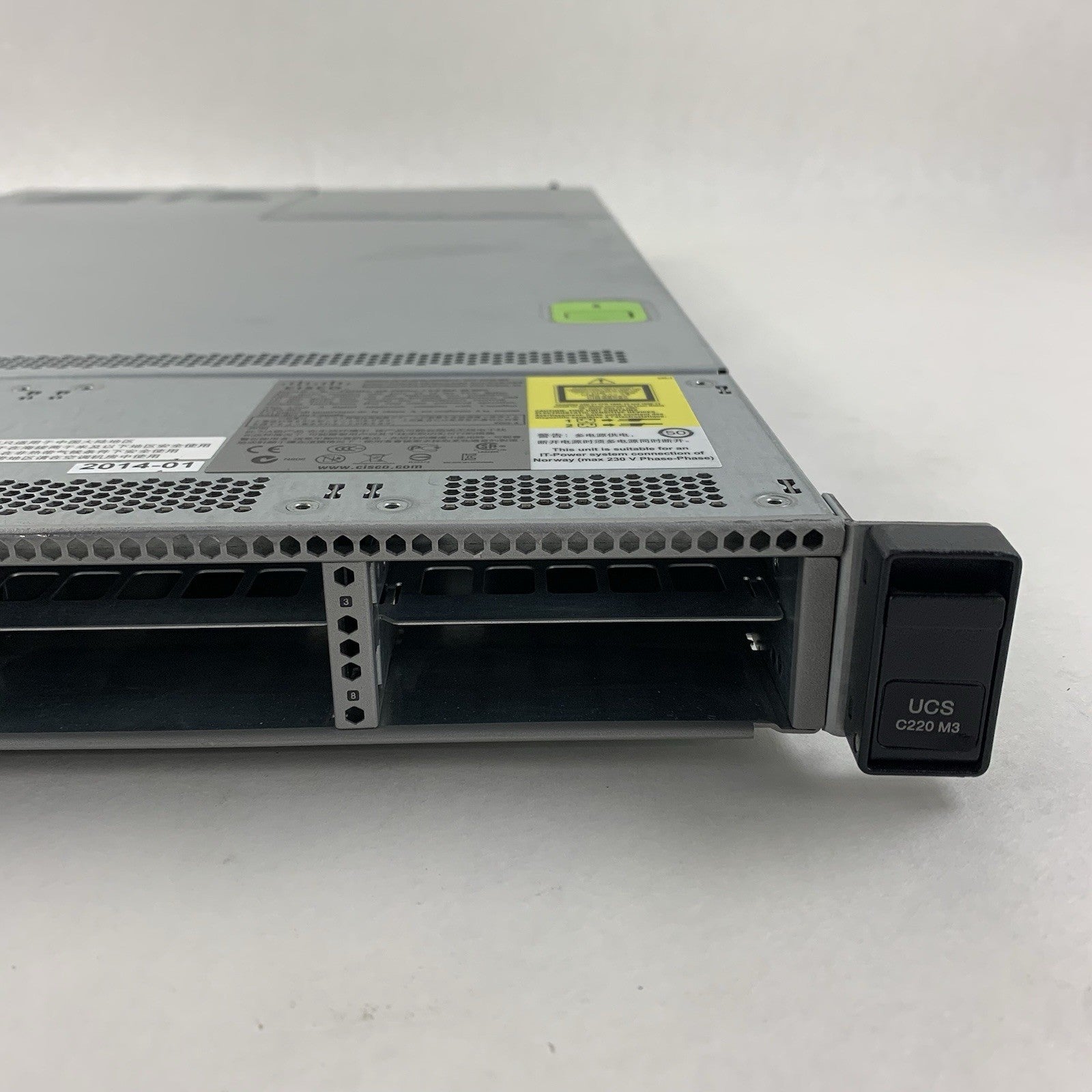Cisco UCS C220 M3 1U Server 2x E5-2670 2.5 GHz 128 GB Ram No OS No HDD3