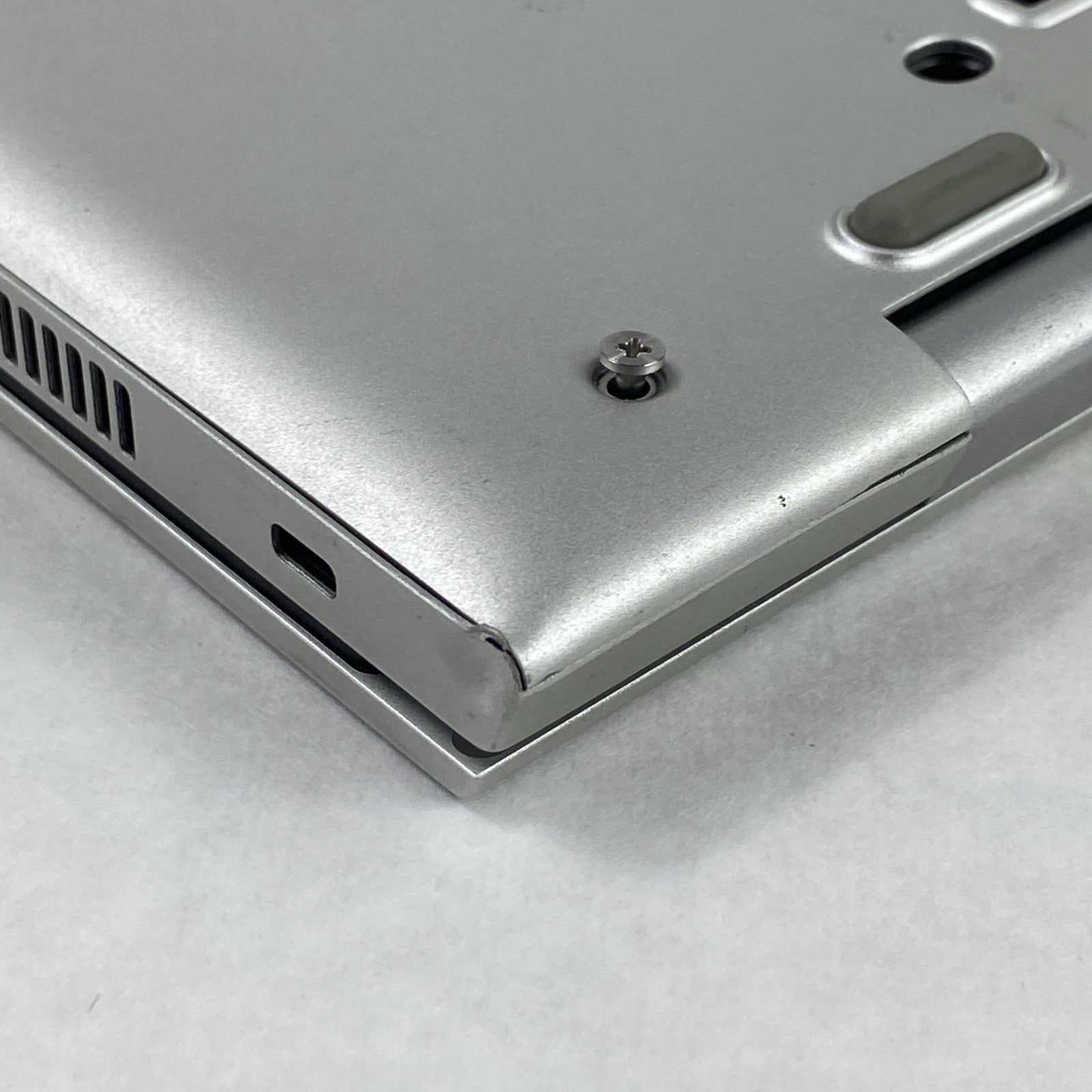 HP EliteBook 840 G5 Core i5-7200U 2.50 GHz 8 GB RAM 15.6" No HDD No OS