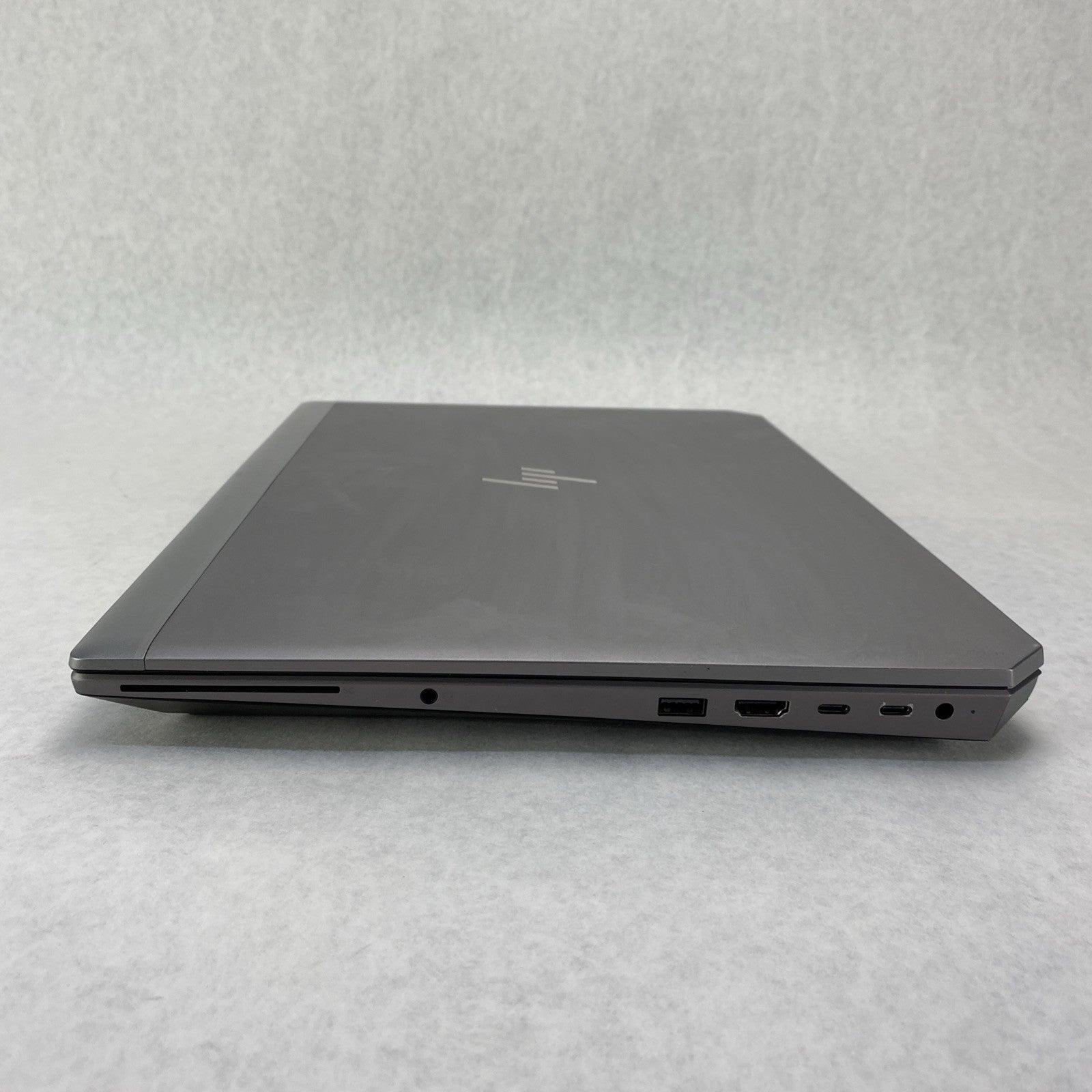 HP ZBook 15 G5 Intel Core i7-8750H 2.20 GHz 16 GB RAM 15.6" No HDD No OS