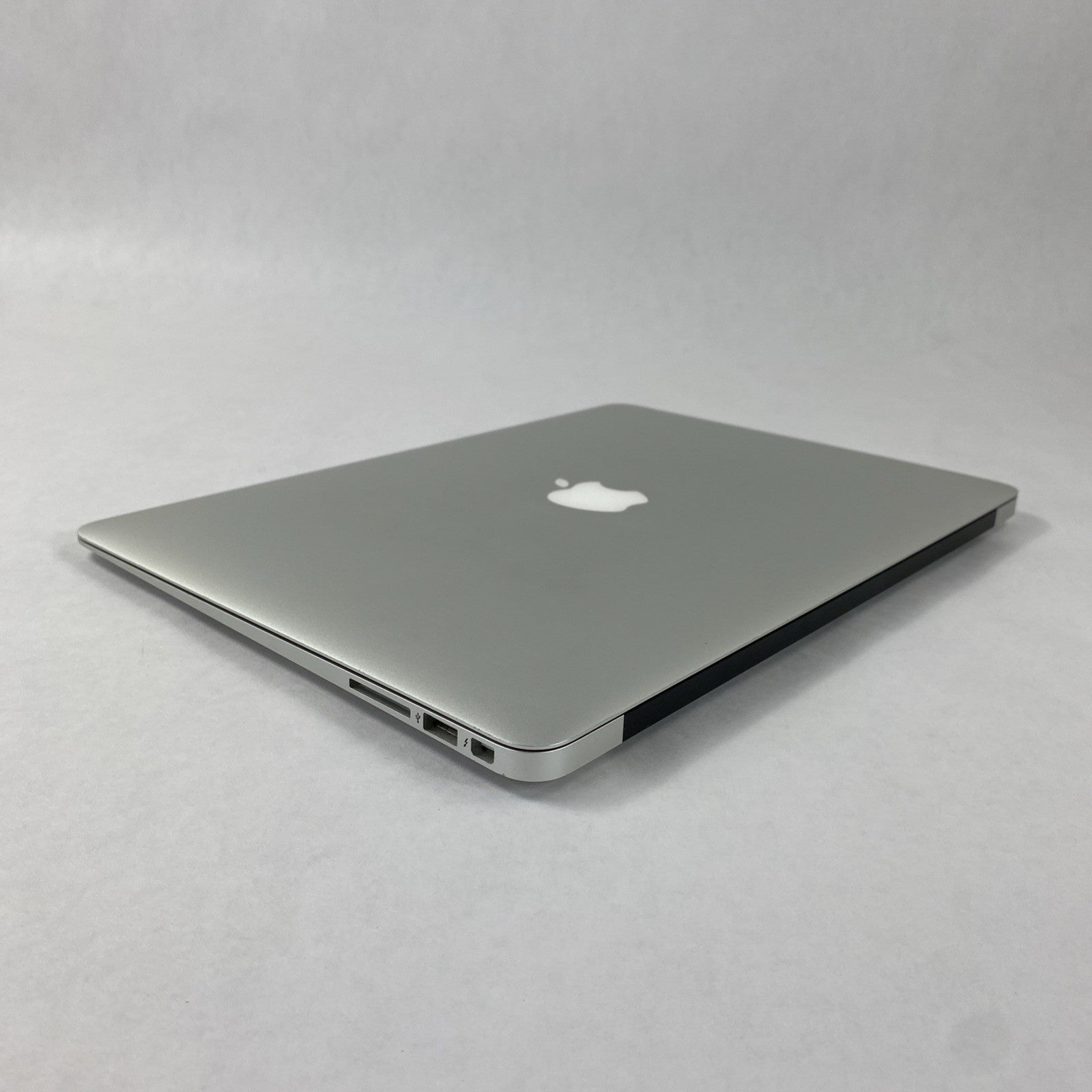Apple MacBook Air A1466 2013 13" 1.3GHz i5 8GB RAM 120GB SSD os11.7.1 596 Cycles