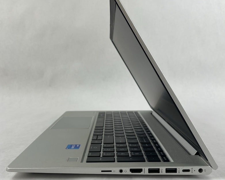 HP ProBook 450 G8 15.6" i5-1135G7 2.40 GHz 8 GB RAM No SSD/OS/AC - READ