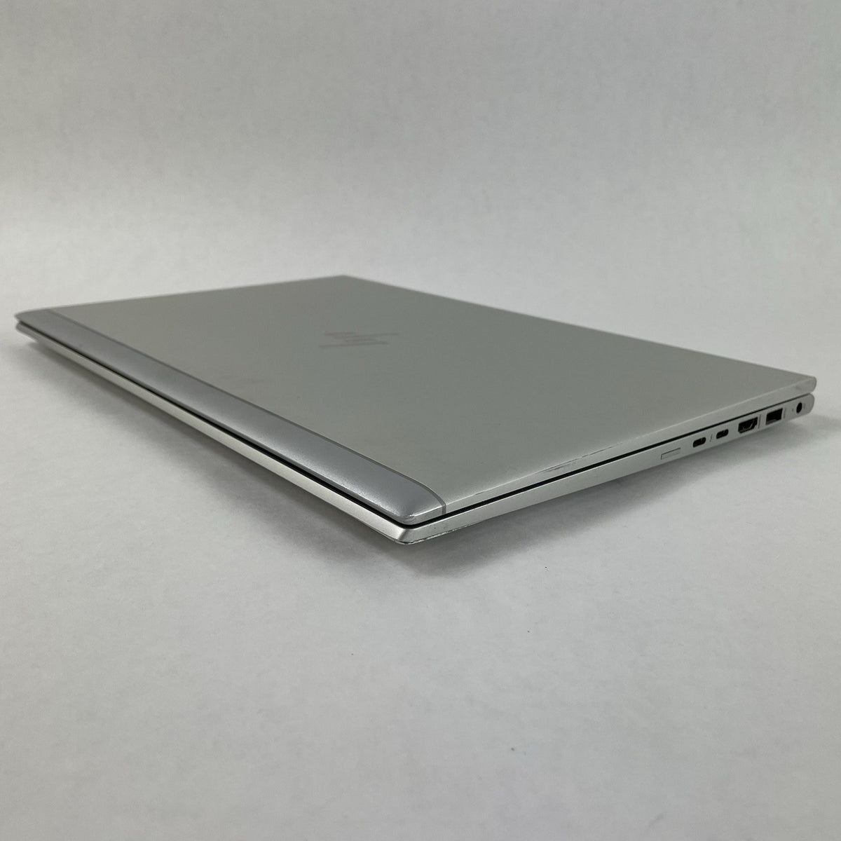 HP EliteBook 850 G8 15.6" i5-1145G7 2.60 GHz 8 GB RAM No SSD/OS/AC/Batt - Bottom9