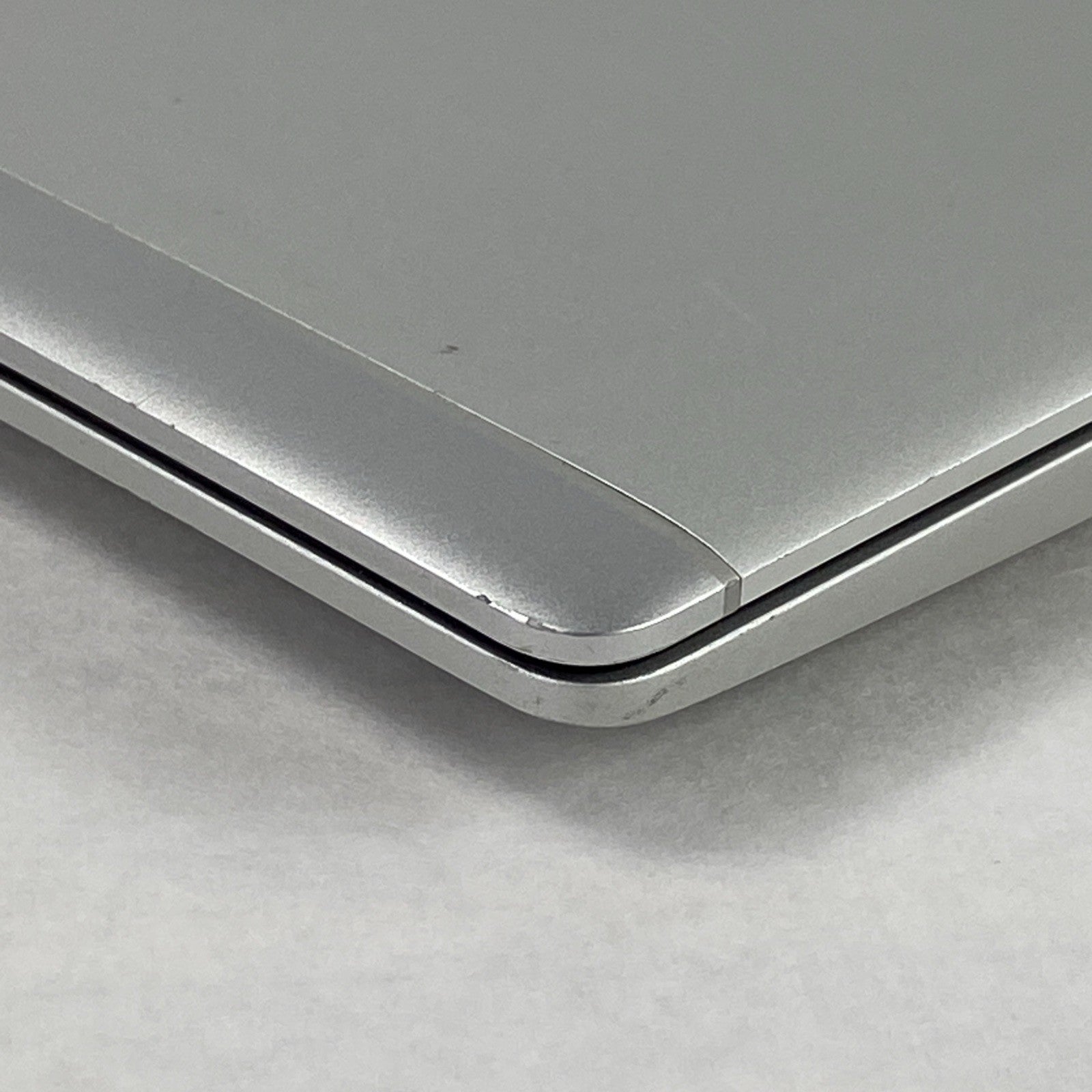 HP EliteBook 850 G6 Intel Core i5-8365U 1.60 GHz 8 GB RAM 15.6" No HDD No OS