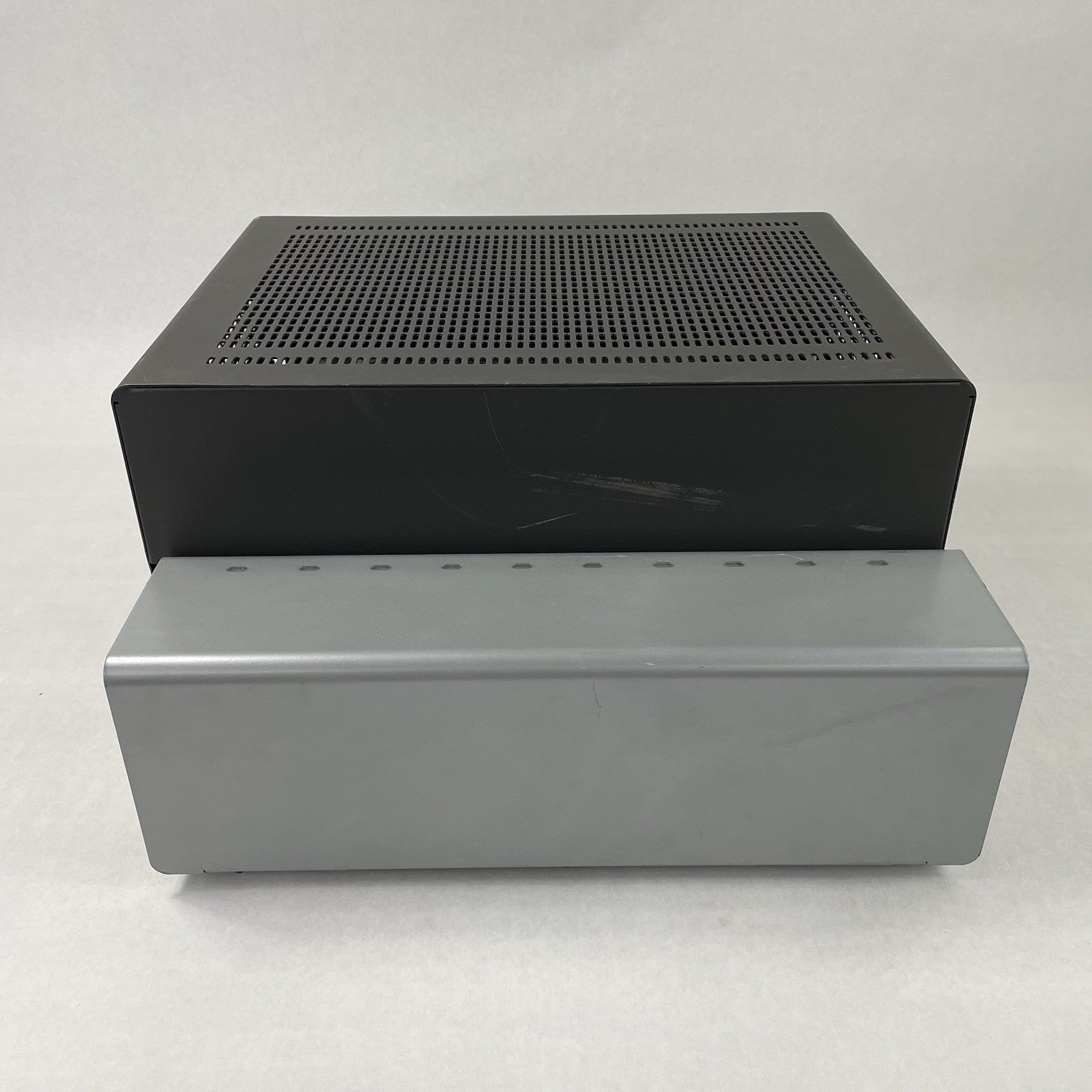 Bretford HB717LL/A PowerSync Tray for Apple iPad 30 Pin Charging Dock