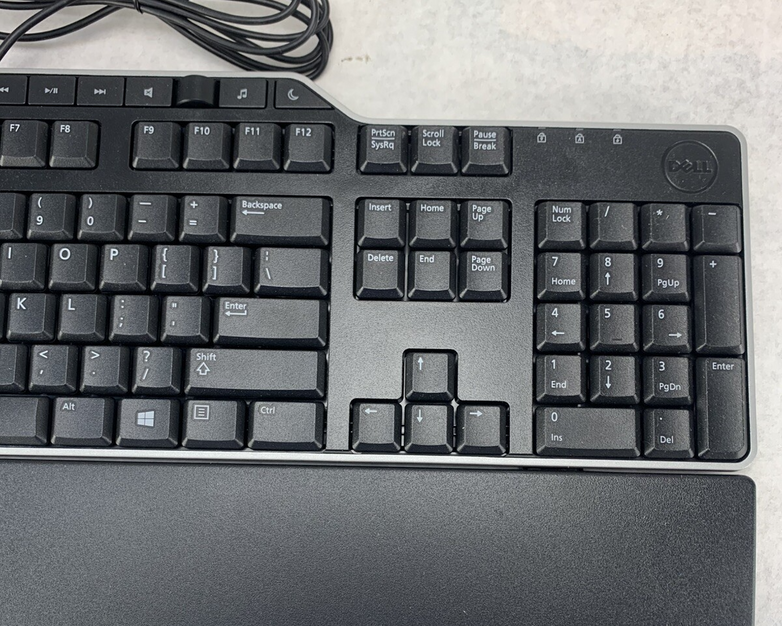 Dell KB522p1 Wired Keyboard w/ Palm Rest