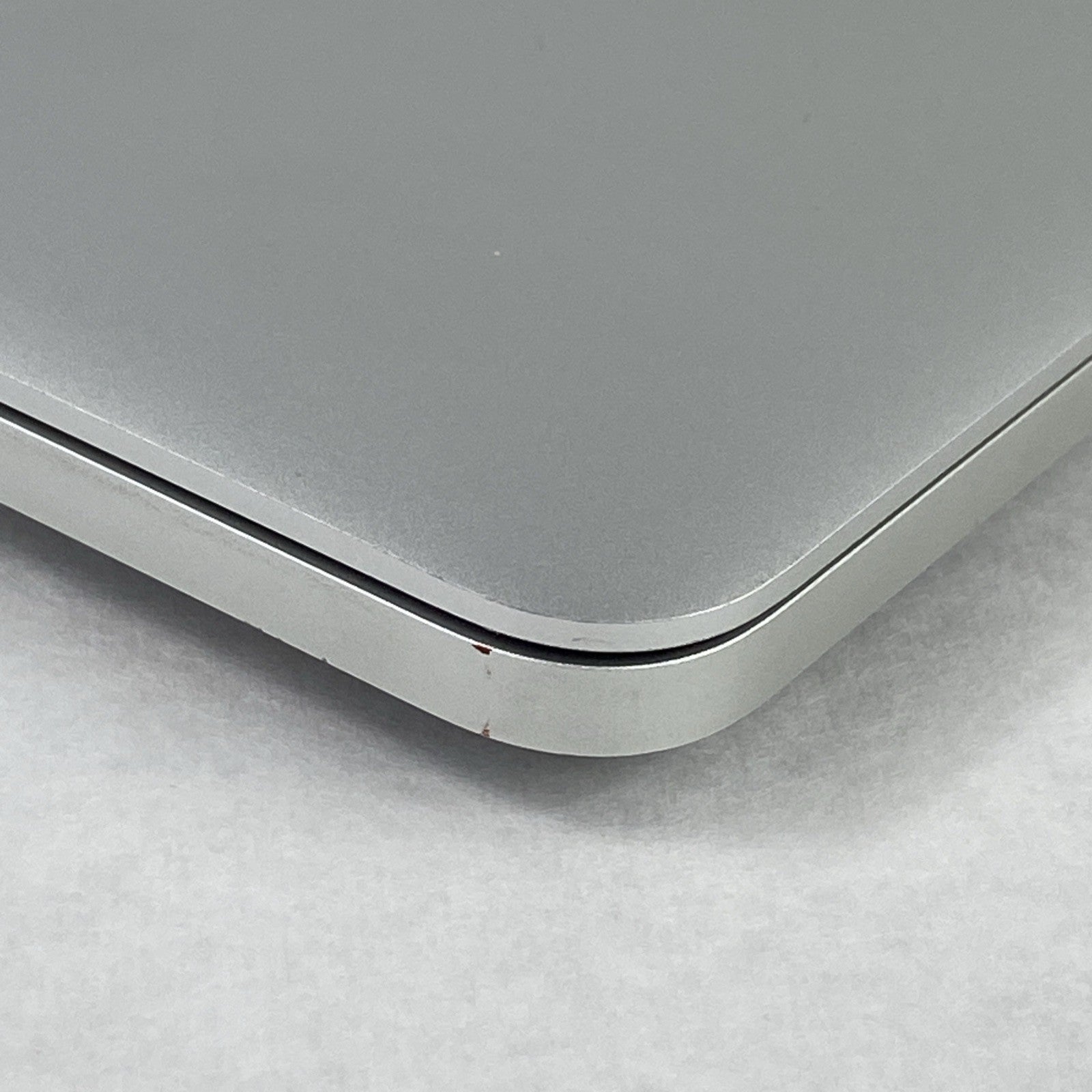 Apple MacBook Pro A1502 2015 Retina 13" 2.7GHz i5 8GB RAM 120GB SSD os12.7.6