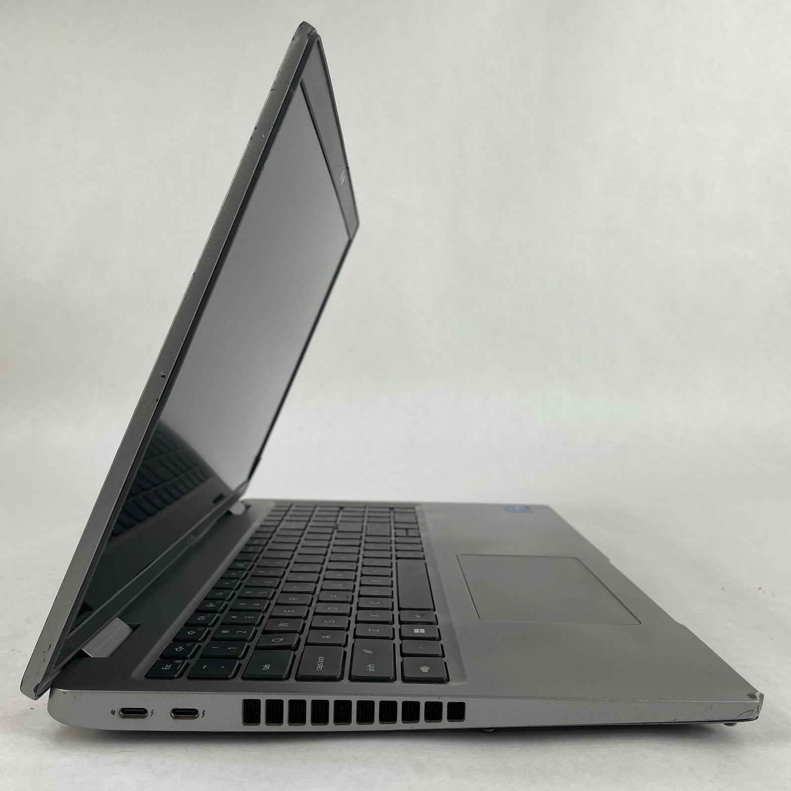 Dell Latitude 5520 15.6" i5-1135G7 2.40 GHz 8 GB RAM No SSD/OS/AC/Batt - READ8