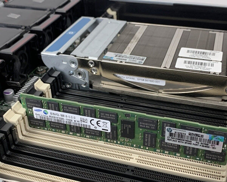 HP Proliant DL360p G8 Gen8 2x Quad Core E5-2609 2.4 GHz 16 GB RAM No HDD No OS