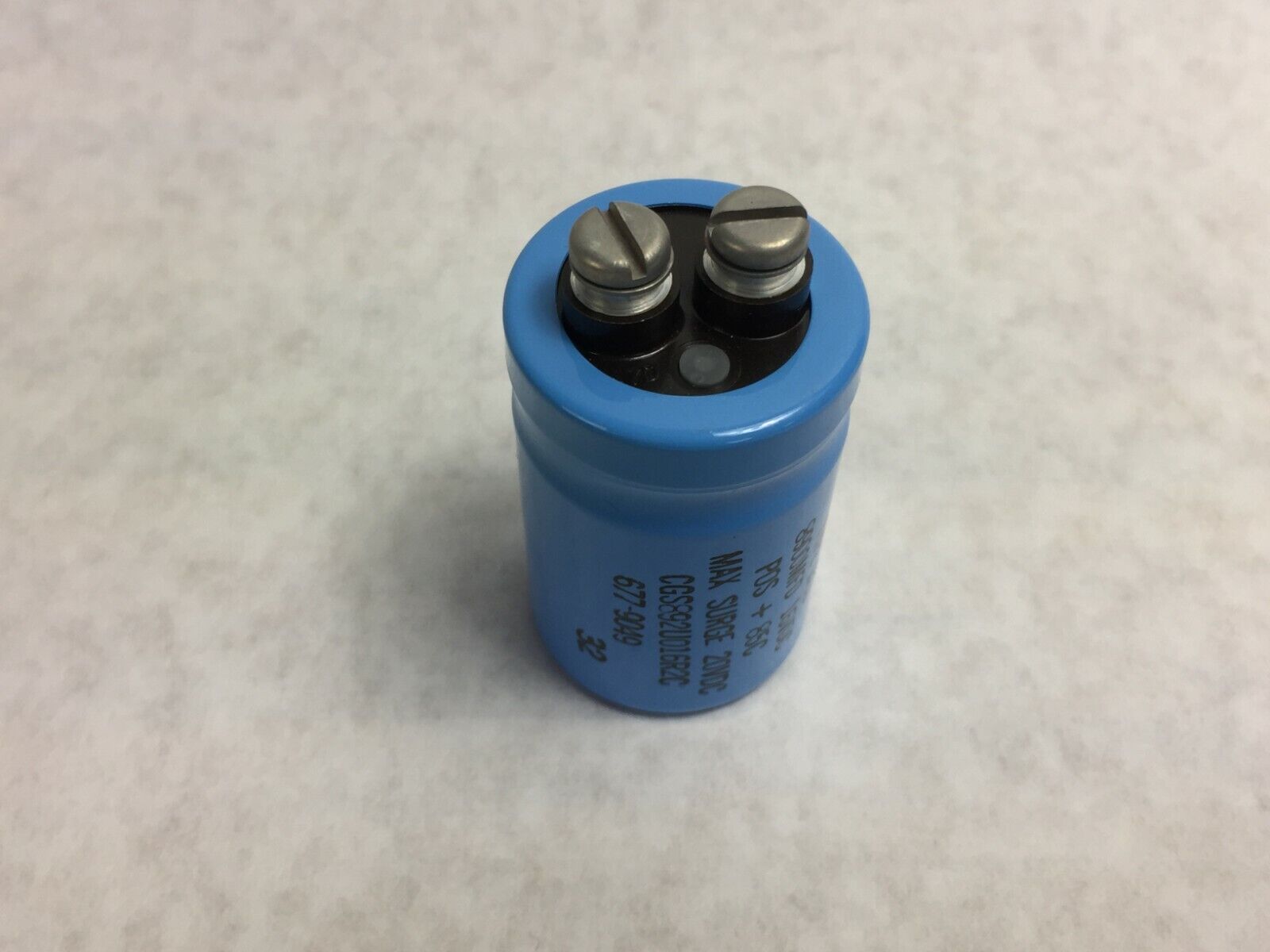 Mallory 8900MFD 16VDC Capacitor CGS892U016R2C 677-9049