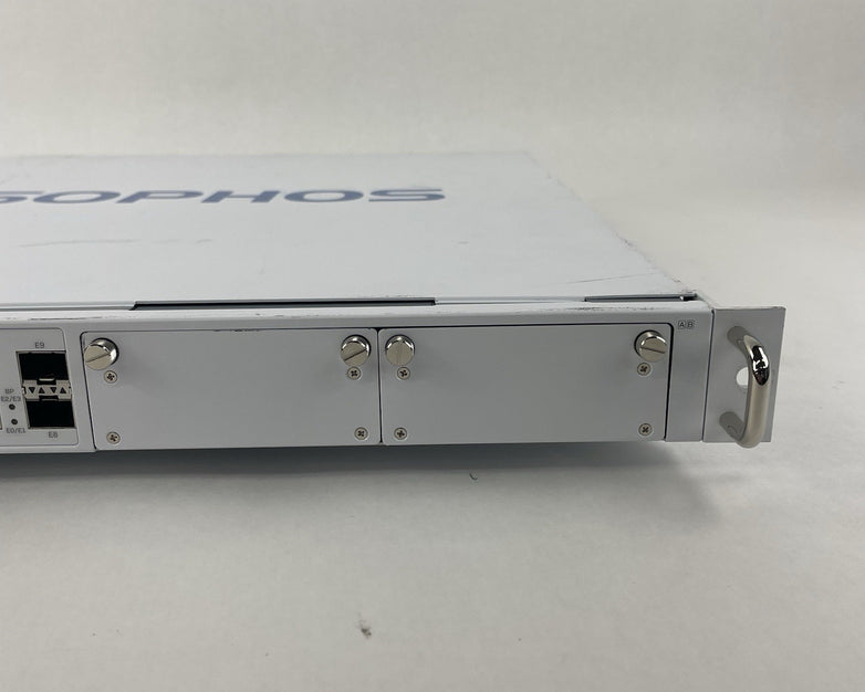 Sophos SG 430 Rev 2 Firewall No Ram No HDD No OS - Tested