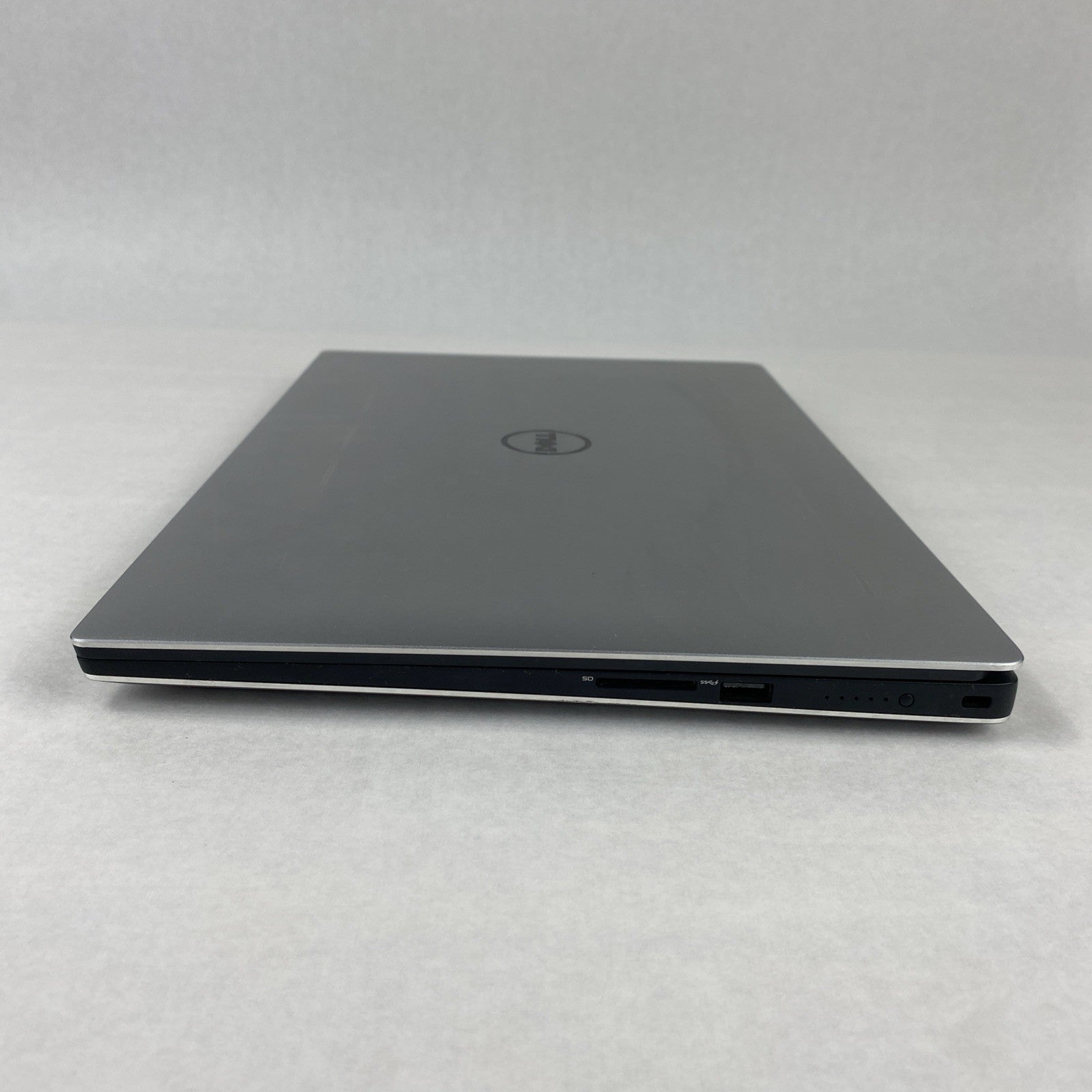 Dell Precision 5510 Core i7-6820HQ 2.7 GHz 8GB RAM 15.6" No Battery No HDD No OS