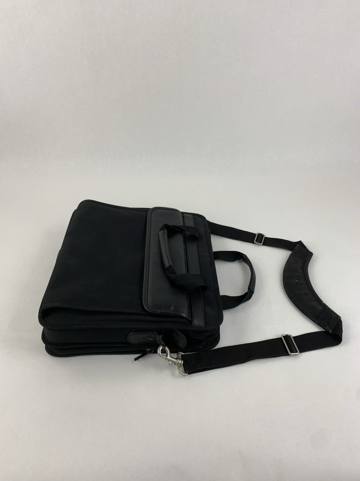 Gateway 15 inch Expandable Laptop Briefcase - Black5