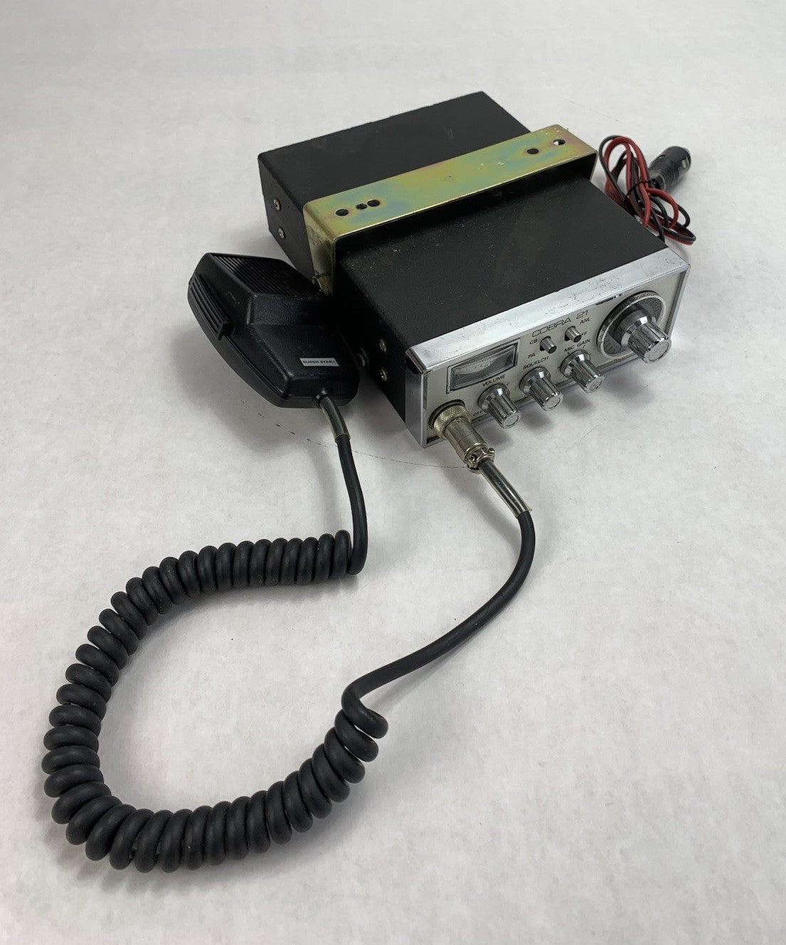 Dynascan Cobra 21 23-Channel AM CB Transceiver w/ Microphone