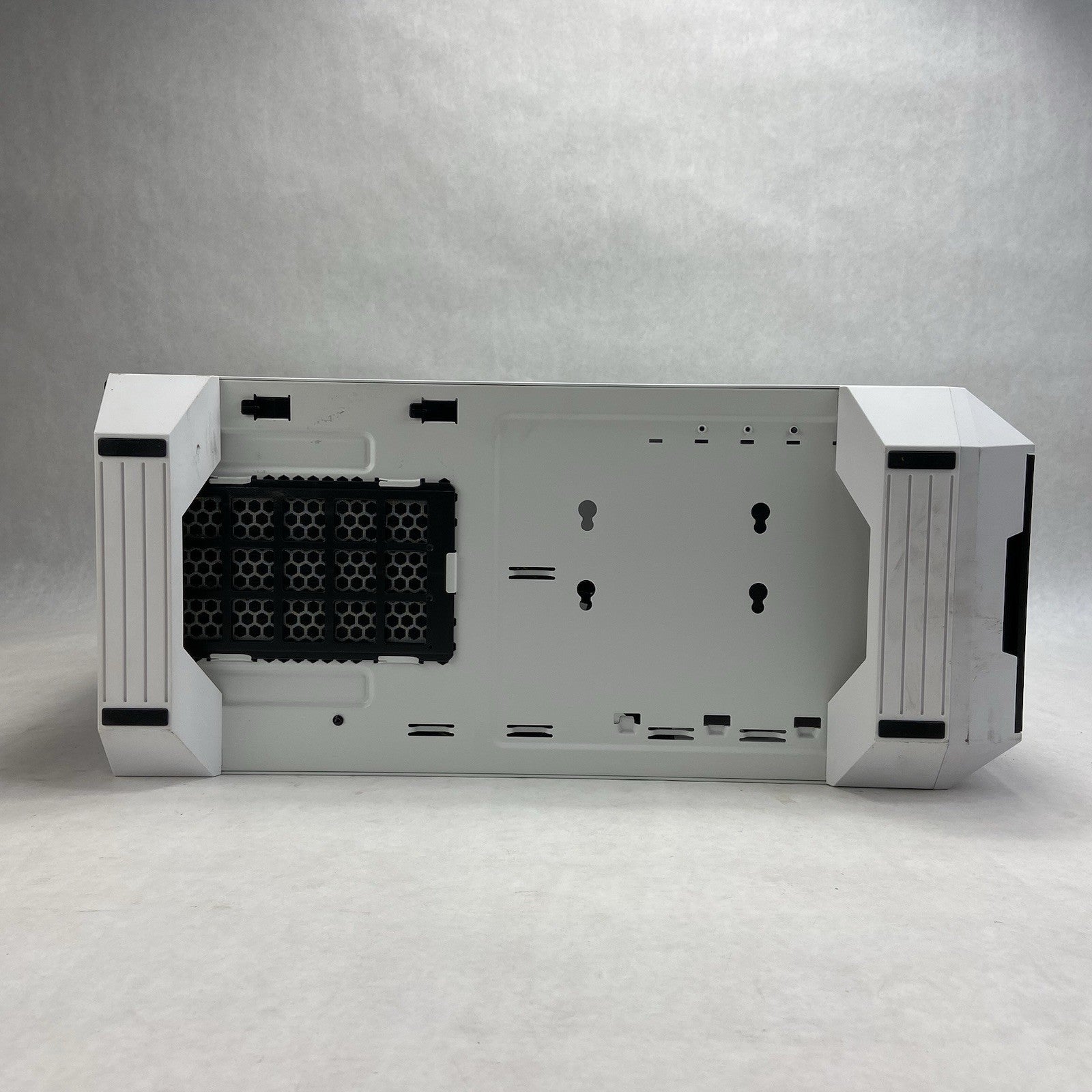 Cyberpower Series C Mid Tower Computer Case Antec ATA-800FB-B 800W PSU9