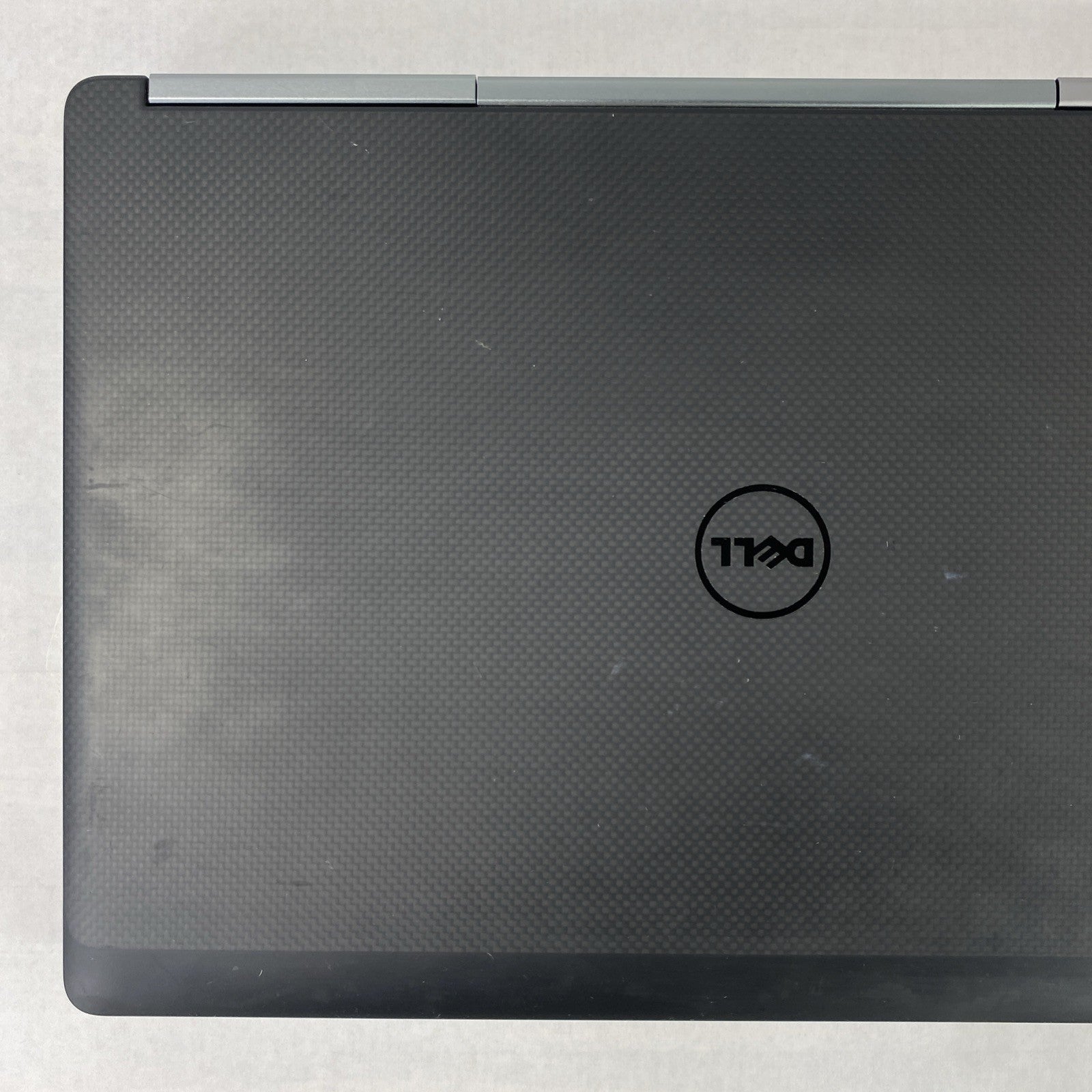 Dell Precision 7710 Intel Xeon E3-1505M v5 2.80 GHz 8 GB RAM 17.3" No HDD No OS