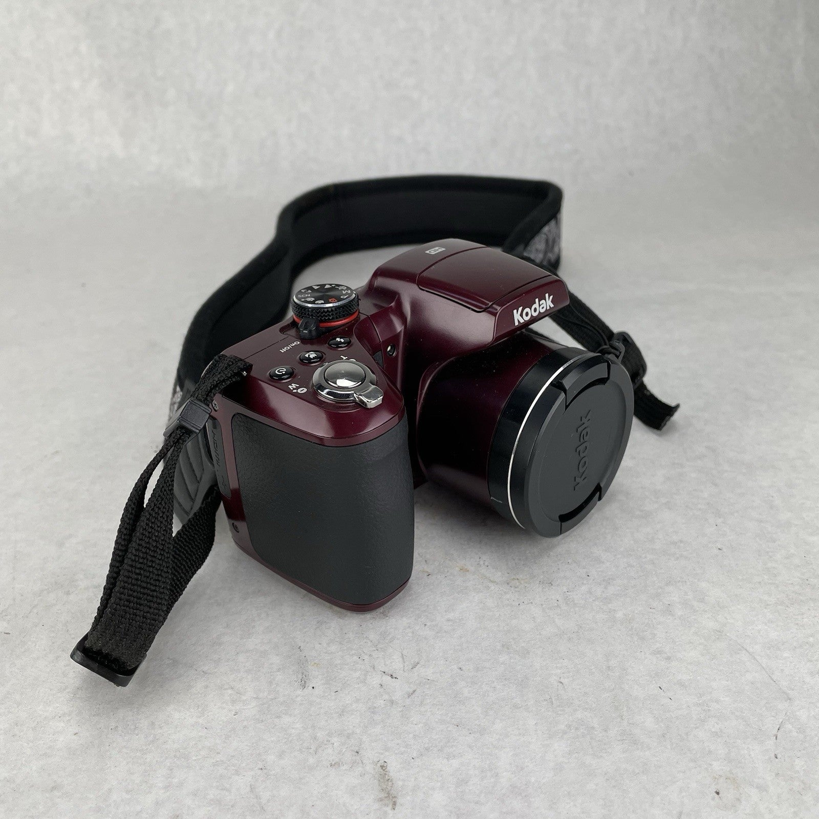 Kodak EasyShare Z5120 16.0MP Digital Camera Red Tested