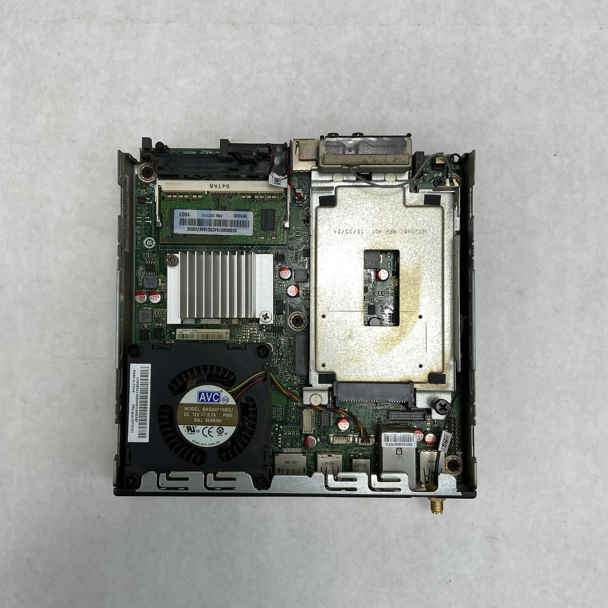 Lenovo ThinkCentre M600 MFF Intel Pentium N3700 1.6GHz 4GB RAM No AC/HDD/OS7