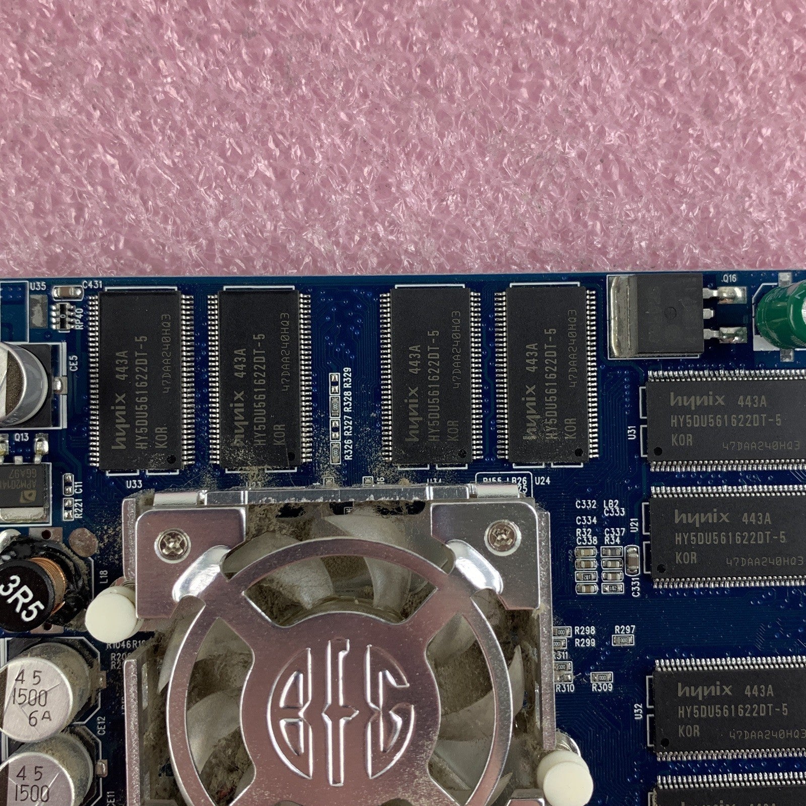 BFG Tech GeForce FX 5200 256MB DDR AGP 4X/8X Graphics Card ASLM52256