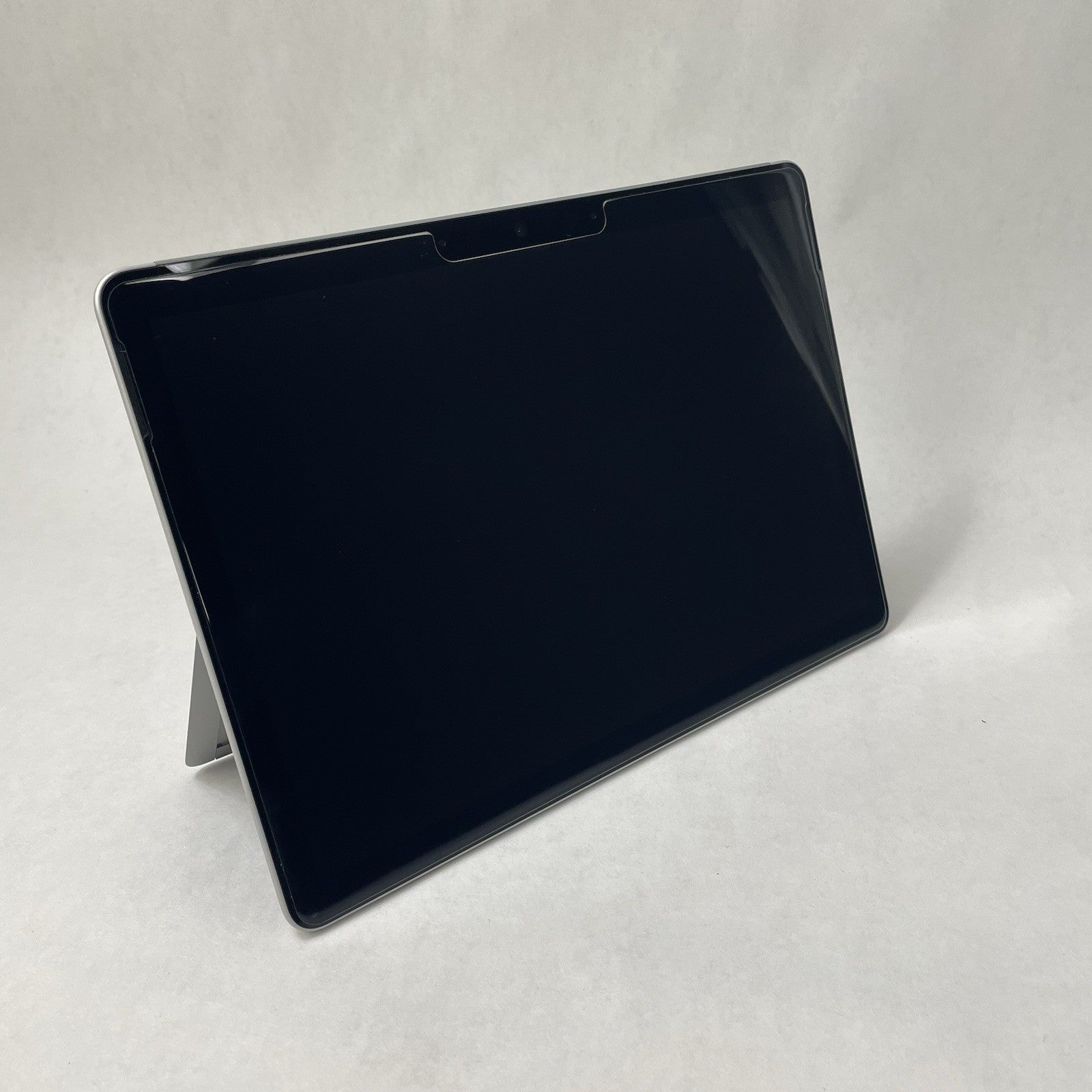 Microsoft Surface Go 3 10.5" i3-10100Y 1.30 GHz 8 GB RAM 128GB SSD Win111