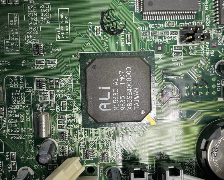 Vintage Acer Aspire AS2100 AMD K6-2 3D Max 64 MB Ram No HDD No OS