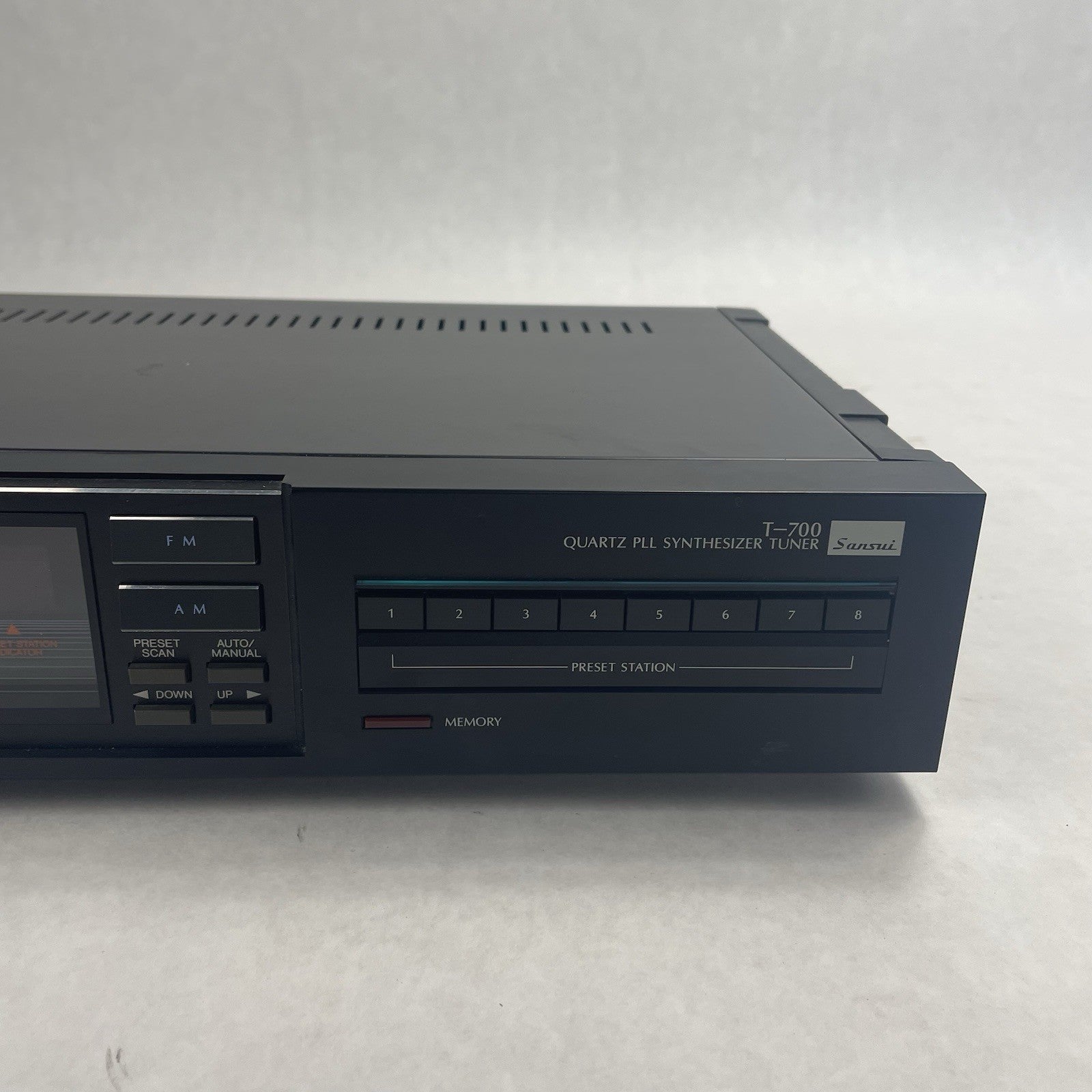 Sansui T-700 Quartz PLL Synthesizer AM/FM Stereo Tuner Power Tested5
