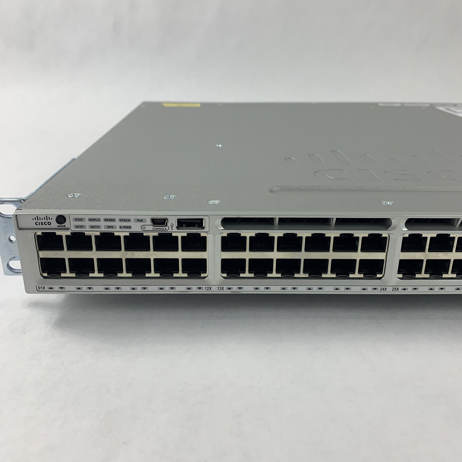 Cisco WS-C3850-48P-S V06 Catalyst 3850 w/ C3850-NM-4-1G Switch Tested Reset