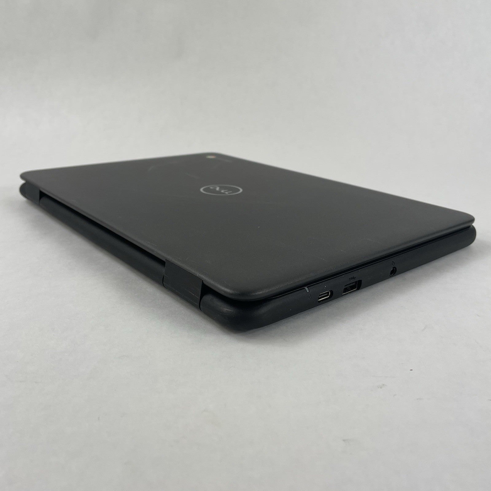 Dell ChromeBook 3100 11.6" Celeron N4020 1.10 GHz 4 GB RAM 16 GB Storage8