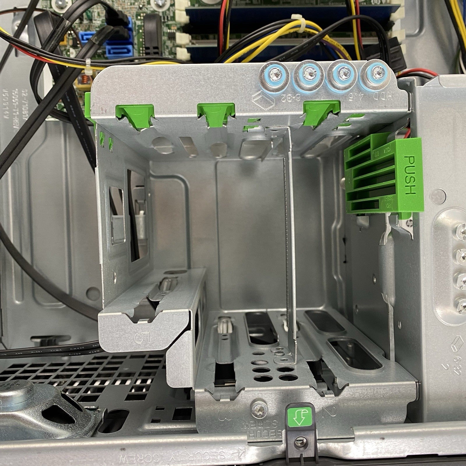 HP ProDesk 600 G1 MT Intel Core i5-4590 3.3GHz 8GB RAM No HDD No OS