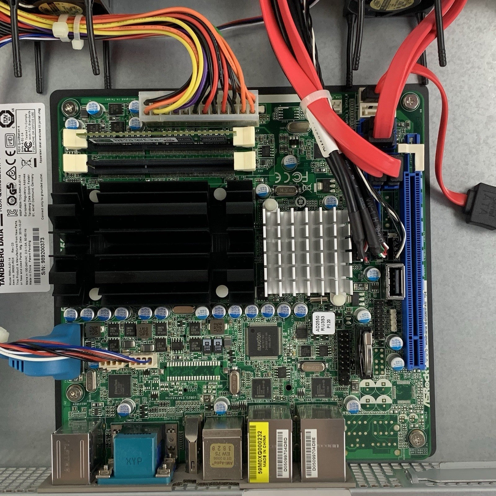 Tandberg RDX Quikstation 4 RMN-A-01-14 Desktop StorageLoader No HDD No OS15