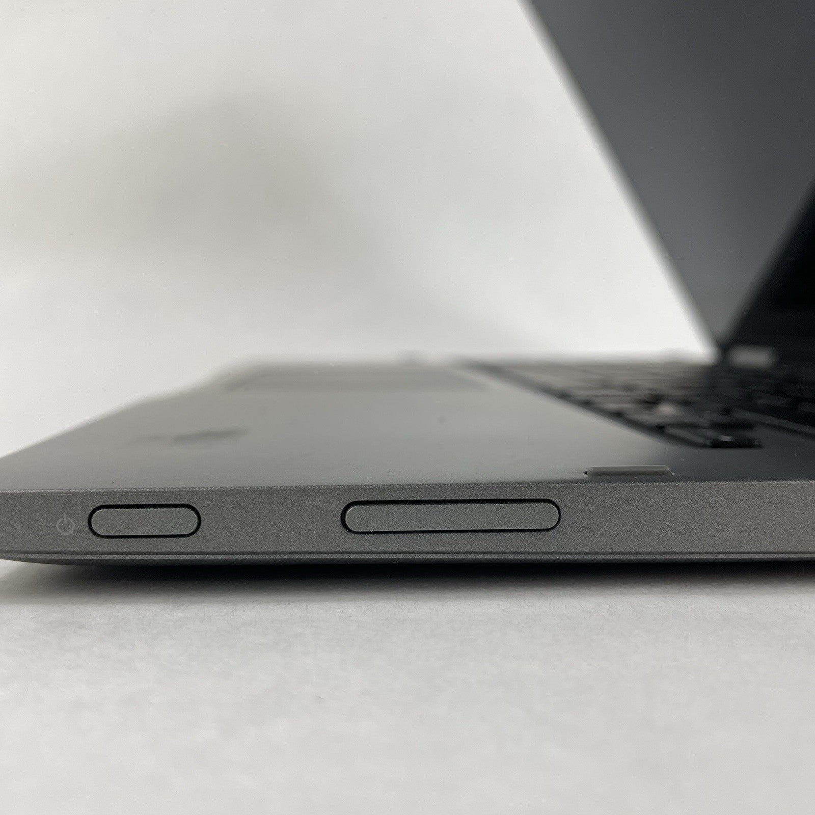 Dell Inspiron 5379 13.3" i5-8250U 1.60 GHz 8 GB RAM No SSD/OS/AC9