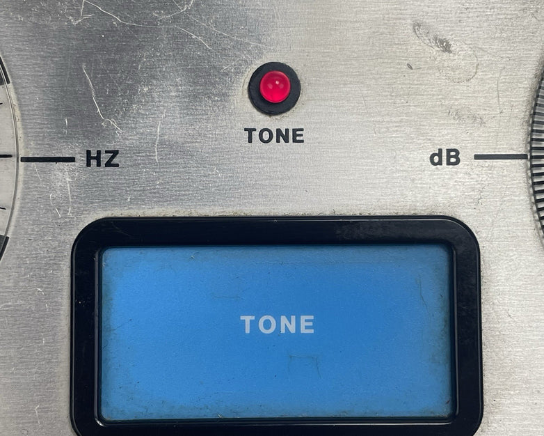 Beltone Model 110 Audiometer w/ Headphones