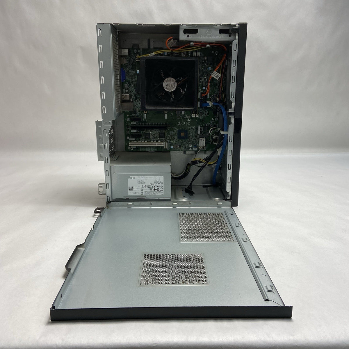 Dell Vostro 3670 MT Intel Core i5-8400 2.8GHz 16GB RAM No HDD No OS9