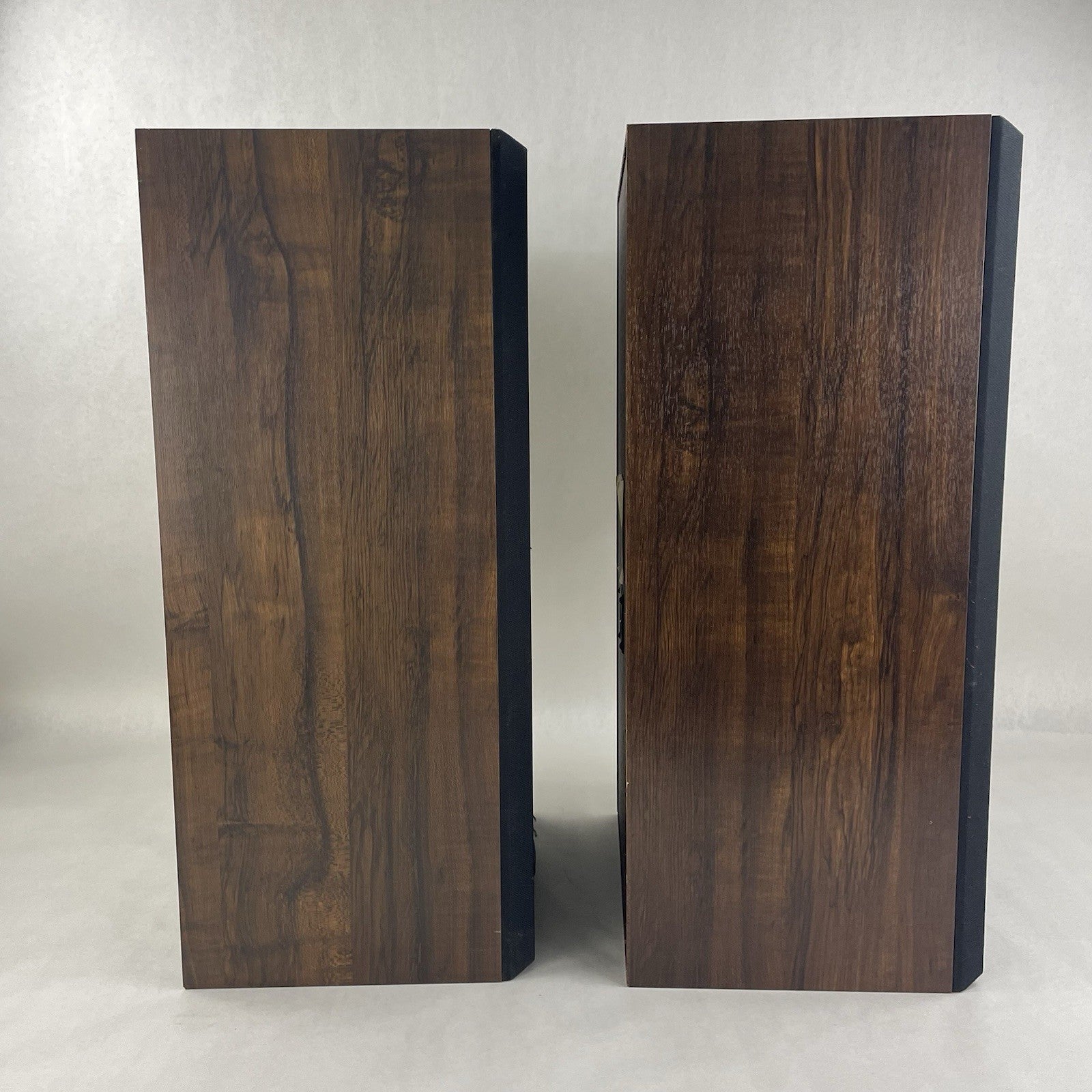 Sanyo SS-340 26" Home Audio Floor Standing Walnut Speaker Pair 8 Ohm